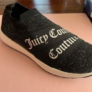 - Juicy Couture Sneaker Size 9 Womens
